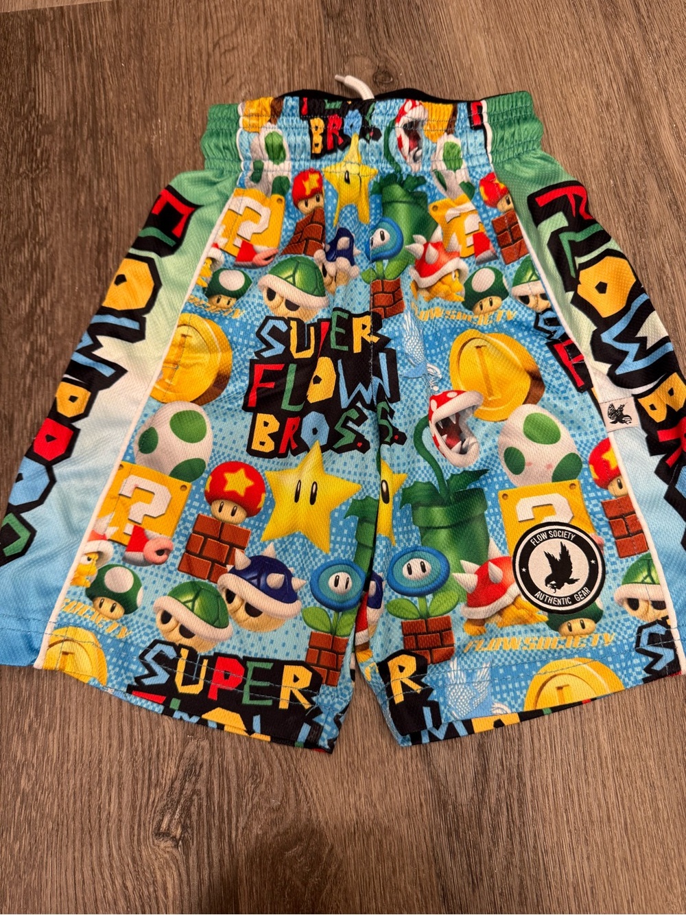 Flow society shorts